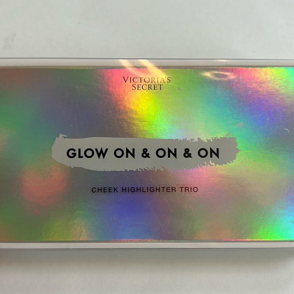 Victoria’s Secret Glow on & on & on cheek highlighter trio